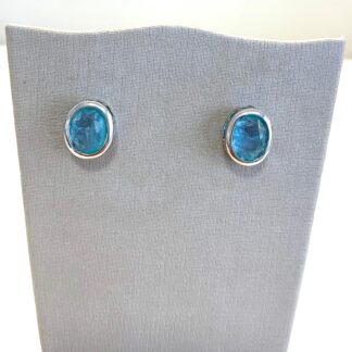 Brinco Oval de Turmalina em Prata 925