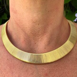 Colar Riscado G Banhado a Ouro 18k