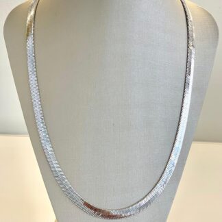 Colar Fita em Ródio Branco