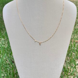 Colar Letra E Banhado a Ouro 18k