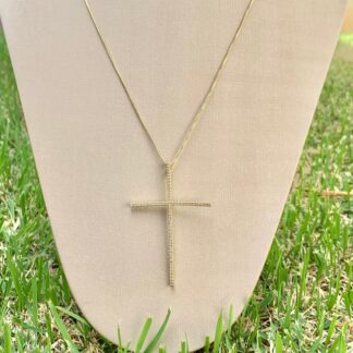 Colar Crucifixo Cravejado de Zircônias Banhado a Ouro18k