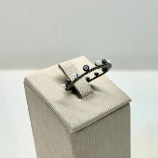 Anel Mini Pérolas e Mini Zircônias em Ródio Negro