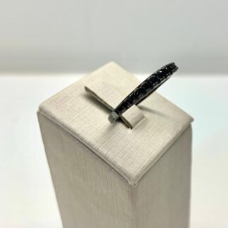 Anel com Zircônia Negra de Ródio Negro