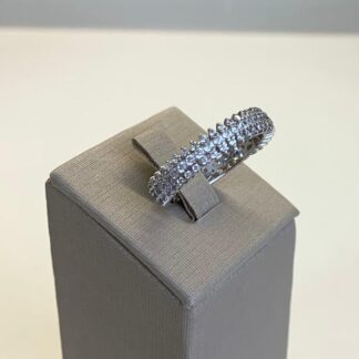 Anel Cravejado Zircônias Prata 925