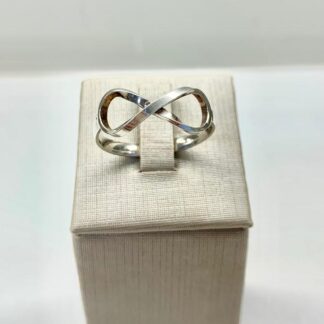 Anel Infinito de Prata 925