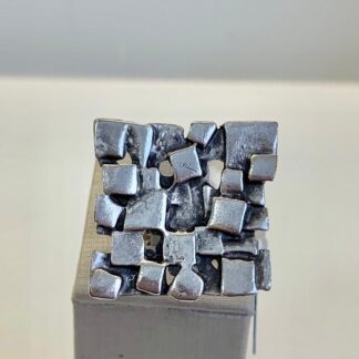 Anel Quadrado Regulável de Zamac