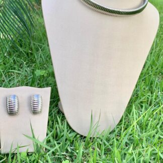 Conjunto Riscado de Ródio Branco