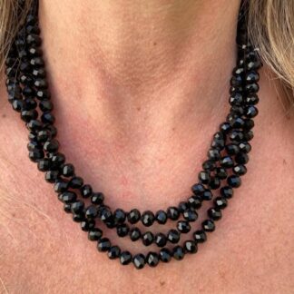 Colar com Cristal de Ônix Negro Banhado a Ouro 18k