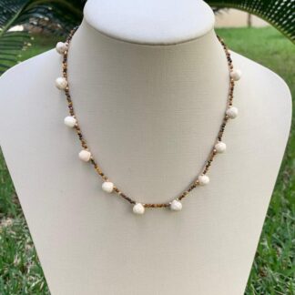 Colar Olho de Tigre com Amazonita Bege Banhado a Ouro18k