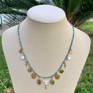 Colar Água Marinha com Espírito Santo em Madrepérola Banhado a Ouro18k