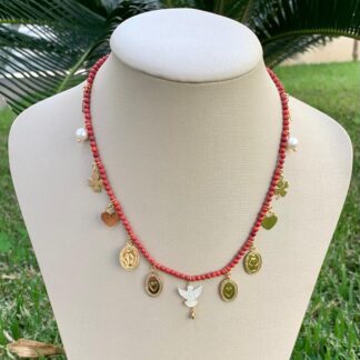 Colar Pedra do Sol com Espírito Santo em Madrepérola Banhado a Ouro18k