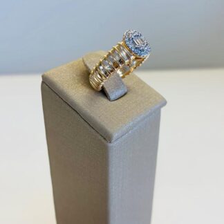 Anel Frisado Baguetado em Prata 925 com Banho de Ouro 18k