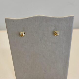 Brinco Trevo M Liso Banhado Ouro 18k