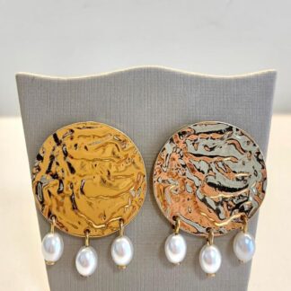 Brinco Círculo com Pérolas Banhado a Ouro18k