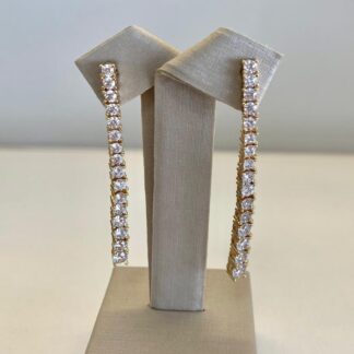 Brinco Riviera Reto Banhado a Ouro 18k