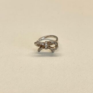 Piercing Laço Cravejado com Zircônias Brancas em Prata 925