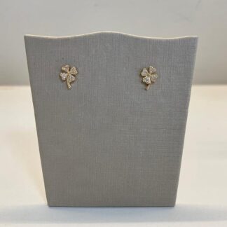 Brinco Flor Cravejada com Zircônias Brancas Banhado a Ouro18k