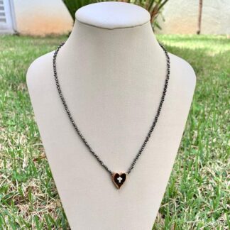 Colar Pedra Natural Pirita com Pingente de Coração Banhado a Ouro18k