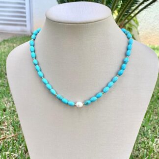 Colar Pedras Naturais Howlita Turquesa e Pérola Banhado a Ouro18k