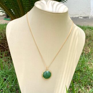 Colar longo Pedra Natural Jade Verde Banhado a Ouro18k