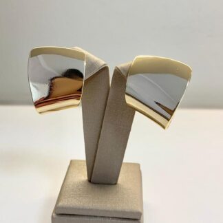 Brinco Curvado Liso Banhado a Ouro18k