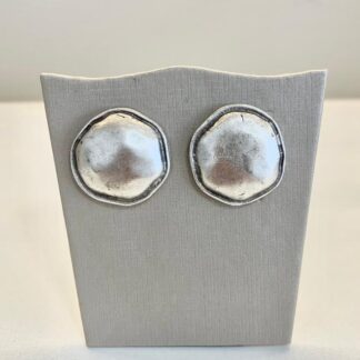 Brinco Redondo Liso em Zamac