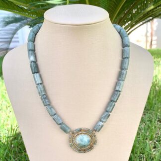 Colar Pedra Natural Água Marinha Banhado a Ouro18k