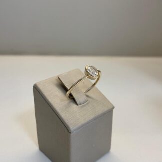 Anel Zircônia Oval Banhado a Ouro18k