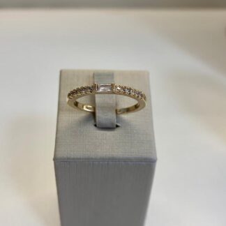 Anel Retangular com Zircônia Branca Banhado a Ouro18k