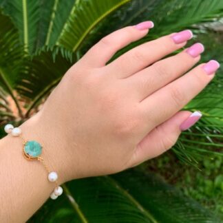 Pulseira Pérola Natural com Esmeralda Banhado a Ouro18k