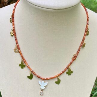 Colar Zircônia Ferrugem com Patuás Banhado a Ouro18k