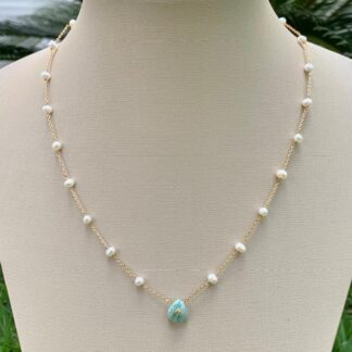 Colar Pérolas com Pingente Amazonita Banhado a Ouro18k
