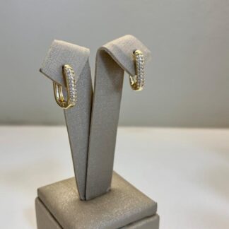 Brinco Retangular M Cravejado de Zircônias Banhado a Ouro18k