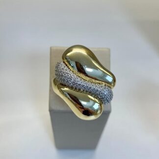 Anel Ondas Lisa e Zircônias Banhado a Ouro18k