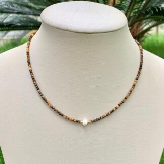 Colar Olho de Tigre com Pingente de Pérola Banhado a Ouro18k
