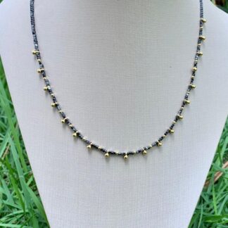 Colar Hematita Escura com Mini Esferas Banhado a Ouro18k