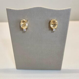 Brinco Oval de Pedra Natural Rútilo Banhado a Ouro18k