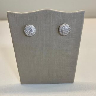 Brinco Redondo Cravejado com Zircônias Brancas em Prata 925