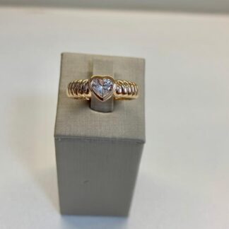 Anel Solitário Coração Zircônia Branca Banhado a Ouro18k