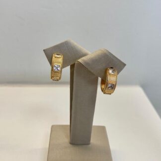 Brinco Argola Riscada com Pontos de Luz Banhado a Ouro18k