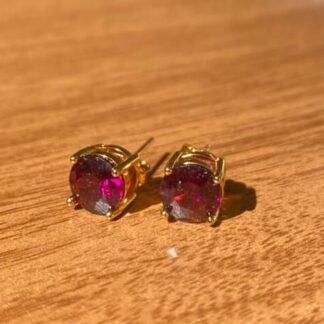 Brinco Granada Banhado a Ouro 18K