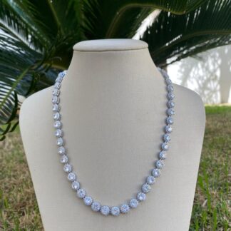 Colar Riviera Flores Cravejada de Zircônias Brancas em Ródio