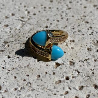 Anel Azul Turquesa Cravejado de Zircônias Banhado a Ouro 18K