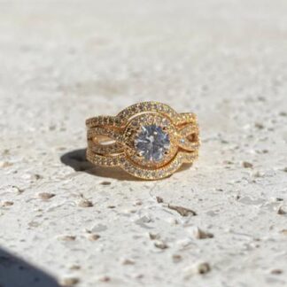 Anel Solitário Trio 6MM Cravejado de Zircônias Banhado a Ouro 18K