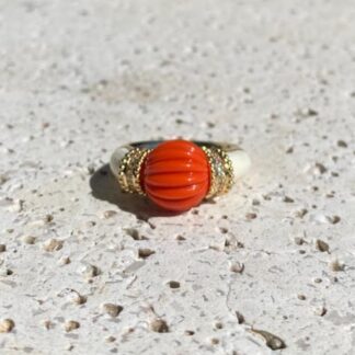 Anel Coral e Marfim Cravejado de Zircônias Banhado a Ouro 18K