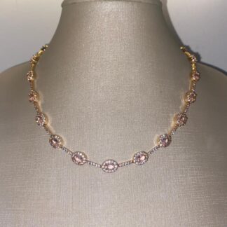 Colar Riviera Princesa Cristal Rosa Cravejado de Zircônia Branca Banhado a Ouro 18K