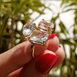 Anel com Pedras de Zircônias Brancas Banhado a Ouro 18K