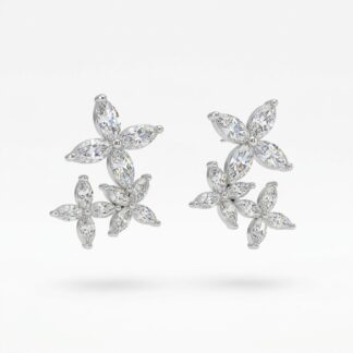 Brinco Ear Cuff com Três Flores de Zircônias Brancas em Prata 925