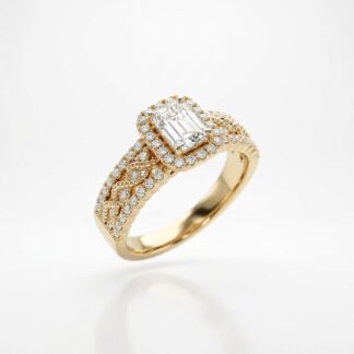 Anel Solitário Cravejado de Zircônias Brancas Banhado a Ouro 18K