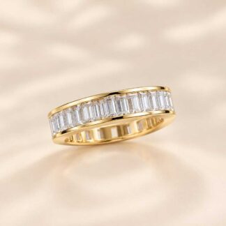 Aliança Branca com Zircônia Branca Banhado a Ouro 18K